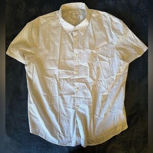 Men's White Short Sleeve Shirt
